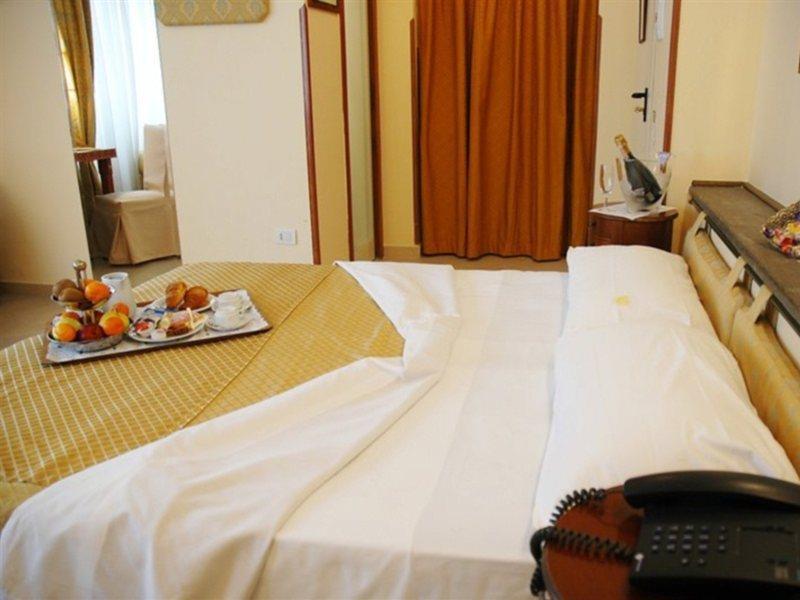 Hotel San Paolo Napels